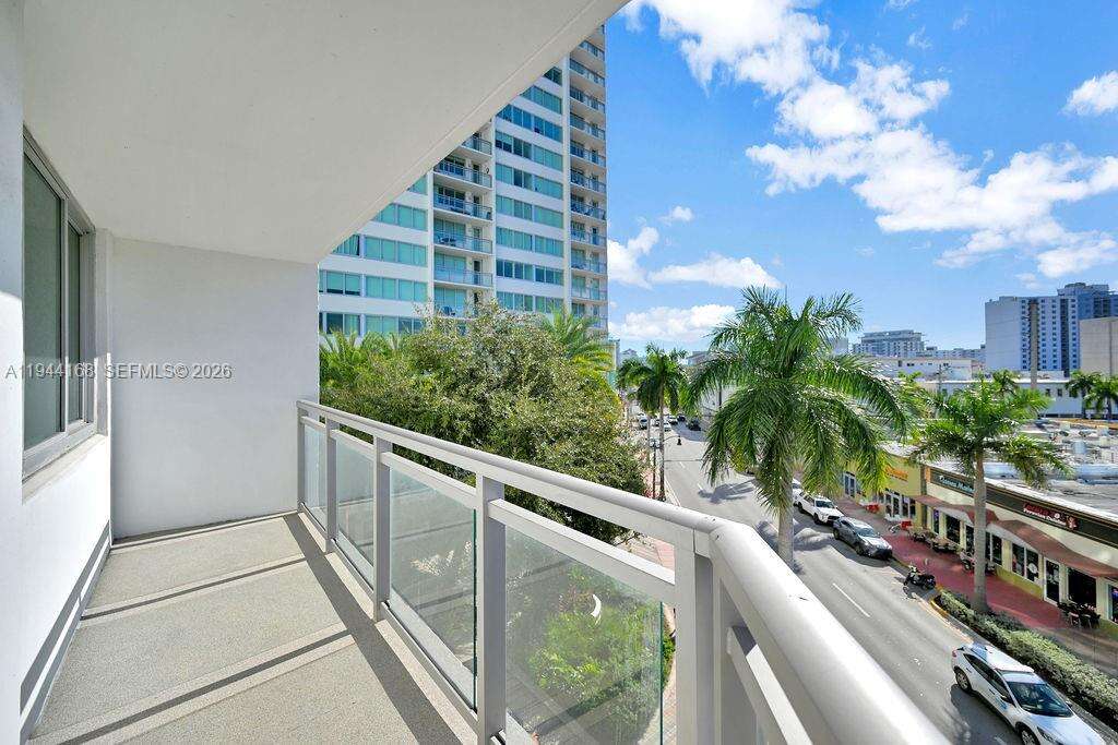 Burleigh House at 7135 Collins Ave, Miami Beach, FL 33141 - For Sale photo 49