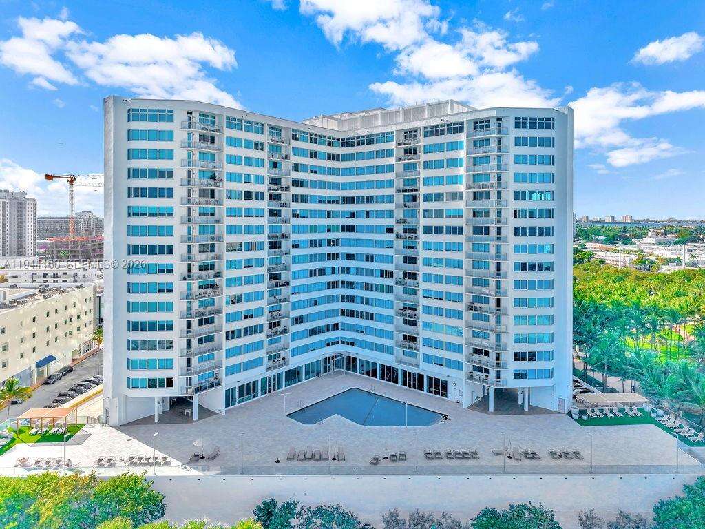 Burleigh House at 7135 Collins Ave, Miami Beach, FL 33141 - For Sale photo 9