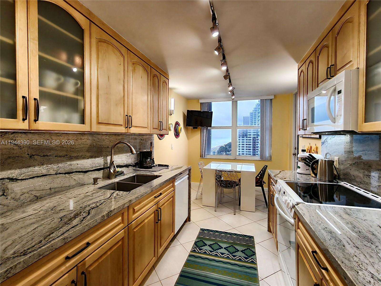 Aquarius at 2751 Ocean Dr, Hollywood, FL 33019 - For Sale photo 25