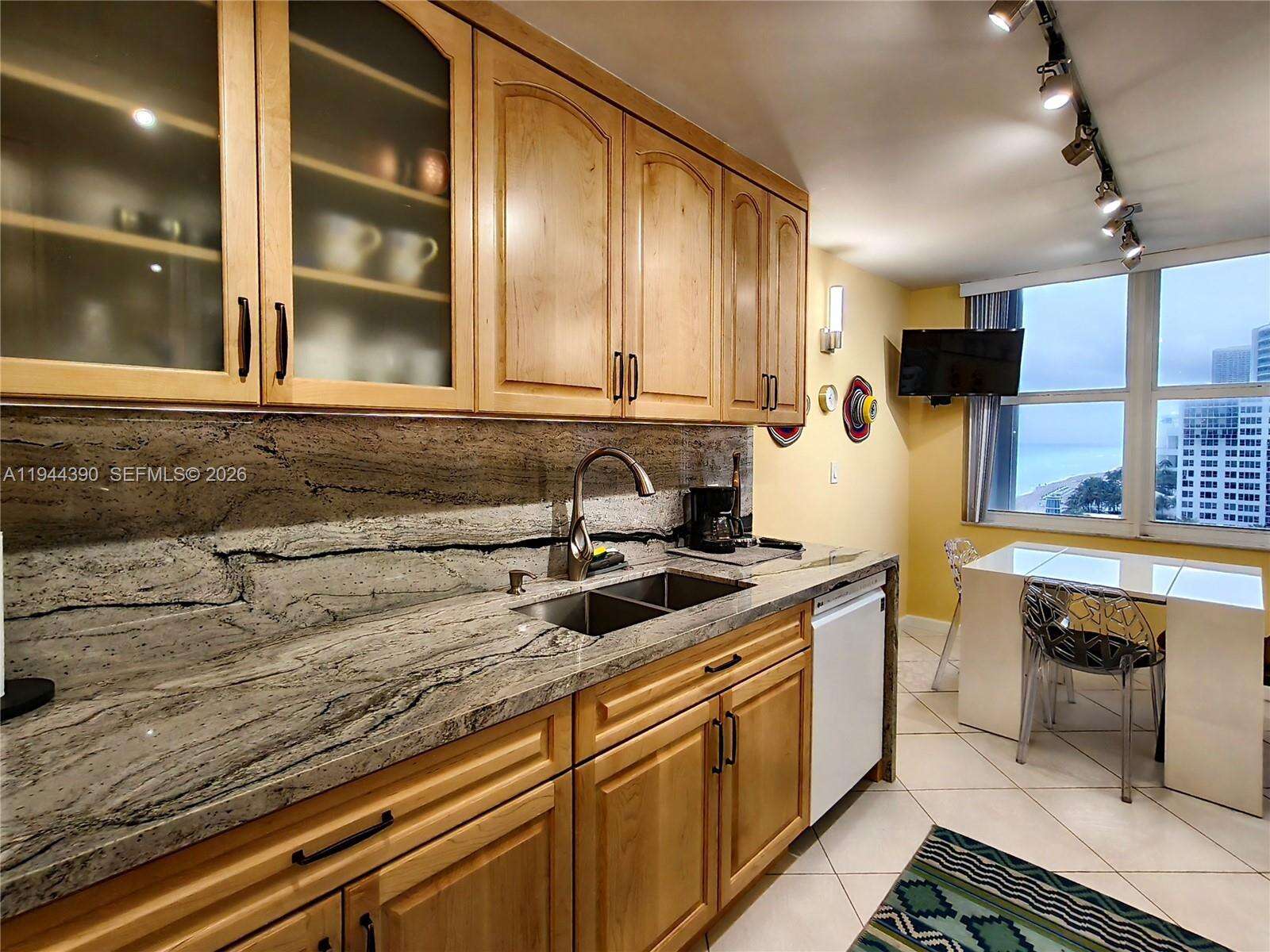 Aquarius at 2751 Ocean Dr, Hollywood, FL 33019 - For Sale photo 26