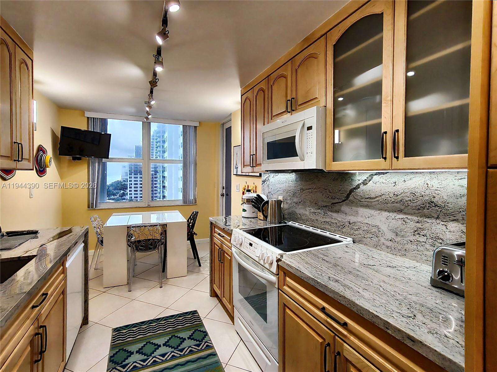 Aquarius at 2751 Ocean Dr, Hollywood, FL 33019 - For Sale photo 27