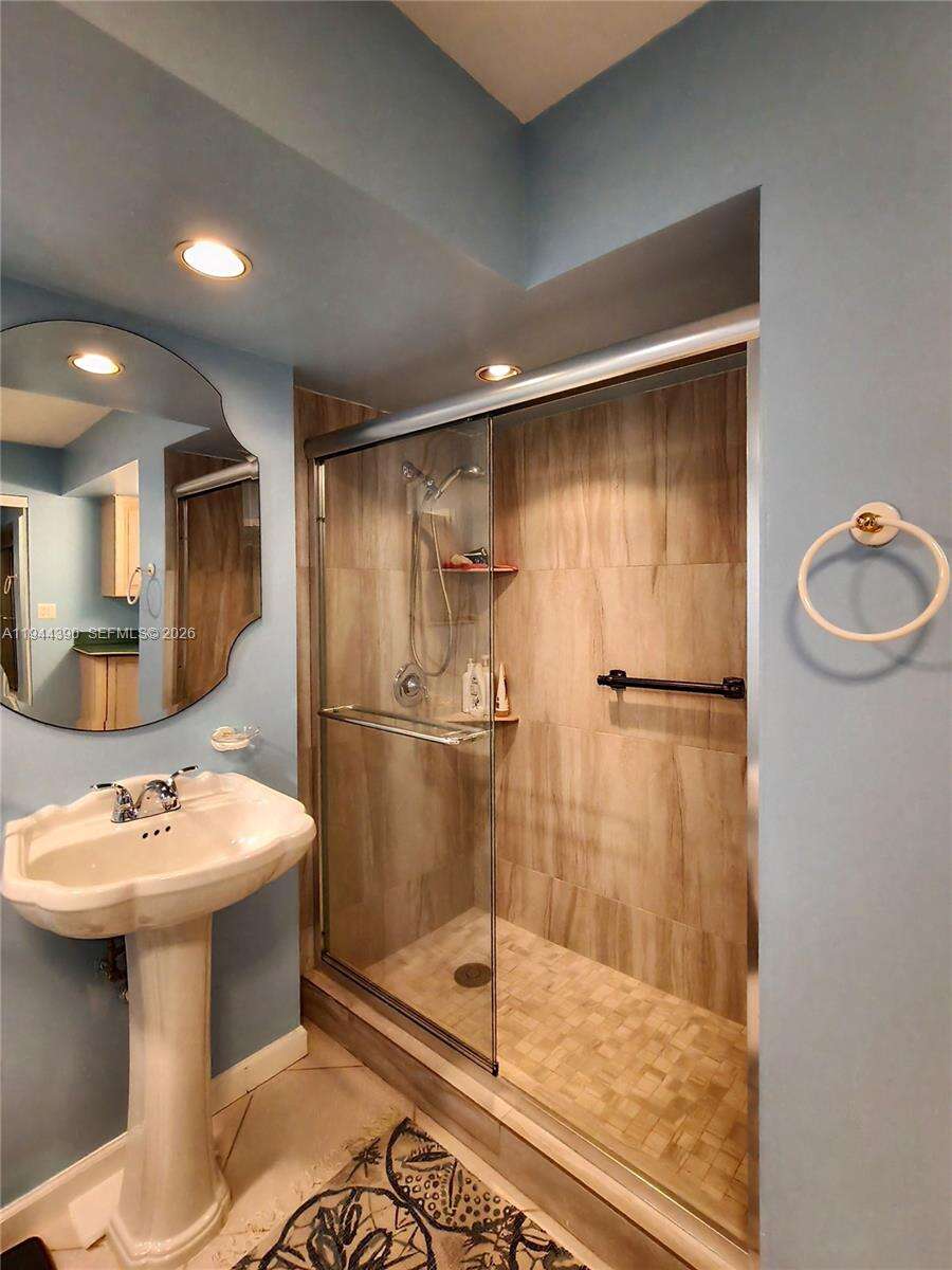 Aquarius at 2751 Ocean Dr, Hollywood, FL 33019 - For Sale photo 28