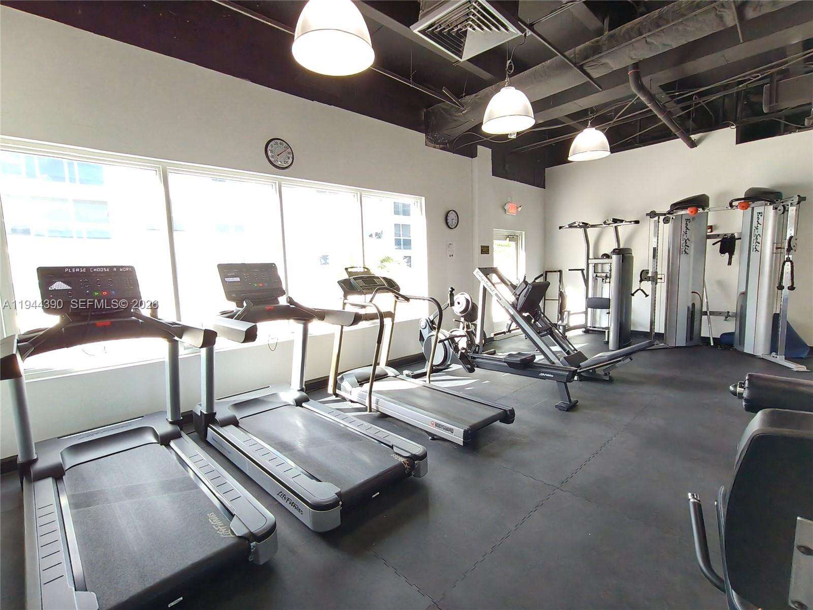 Aquarius at 2751 Ocean Dr, Hollywood, FL 33019 - For Sale photo 45