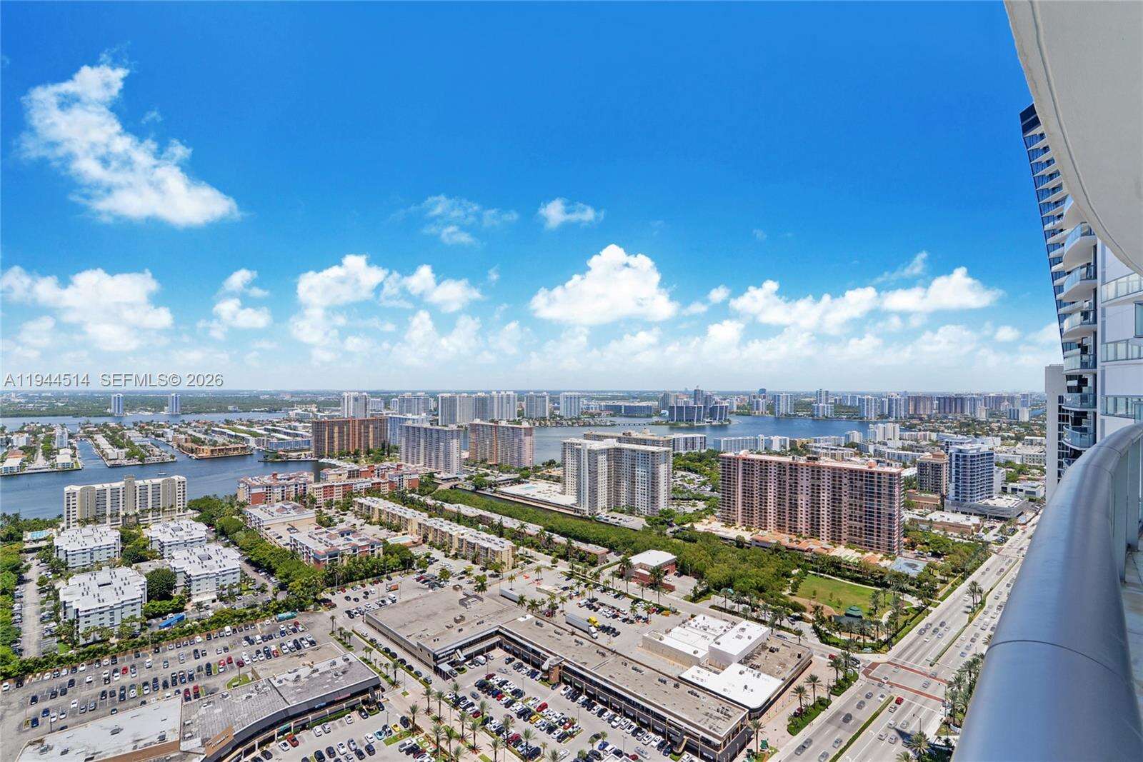 JADE BEACH - 17001 Collins Ave, Sunny Isles Beach, FL 33160 | Picture 17