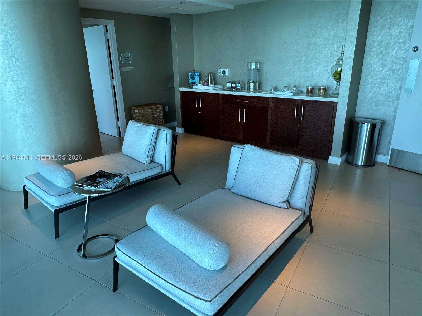 JADE BEACH - 17001 Collins Ave, Sunny Isles Beach, FL 33160 | Picture 31