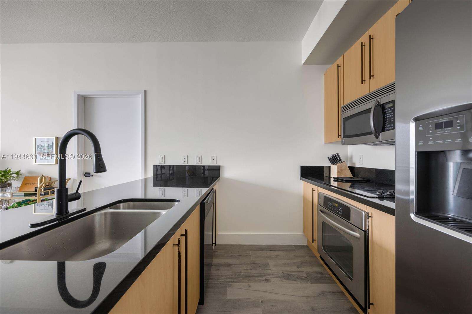 Axis On Brickell at 1111 1 Ave, Miami, FL 33130 - For Sale photo 4