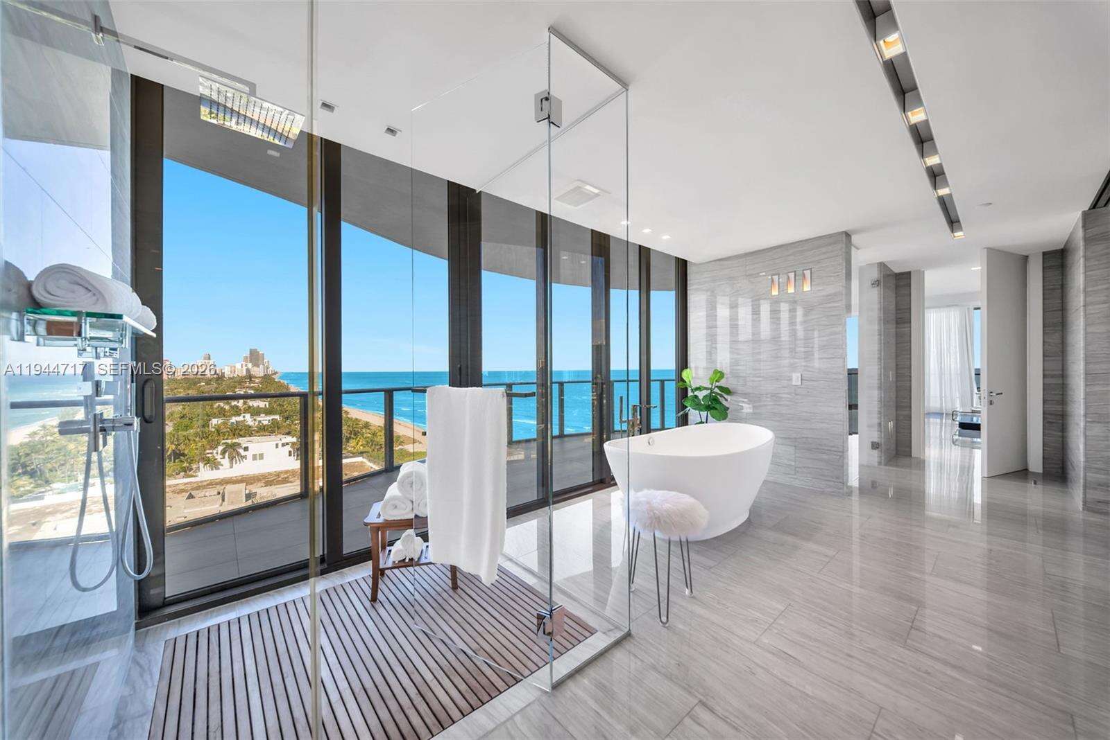 REGALIA - 19575 Collins Ave, Sunny Isles Beach, FL 33160 | Picture 33