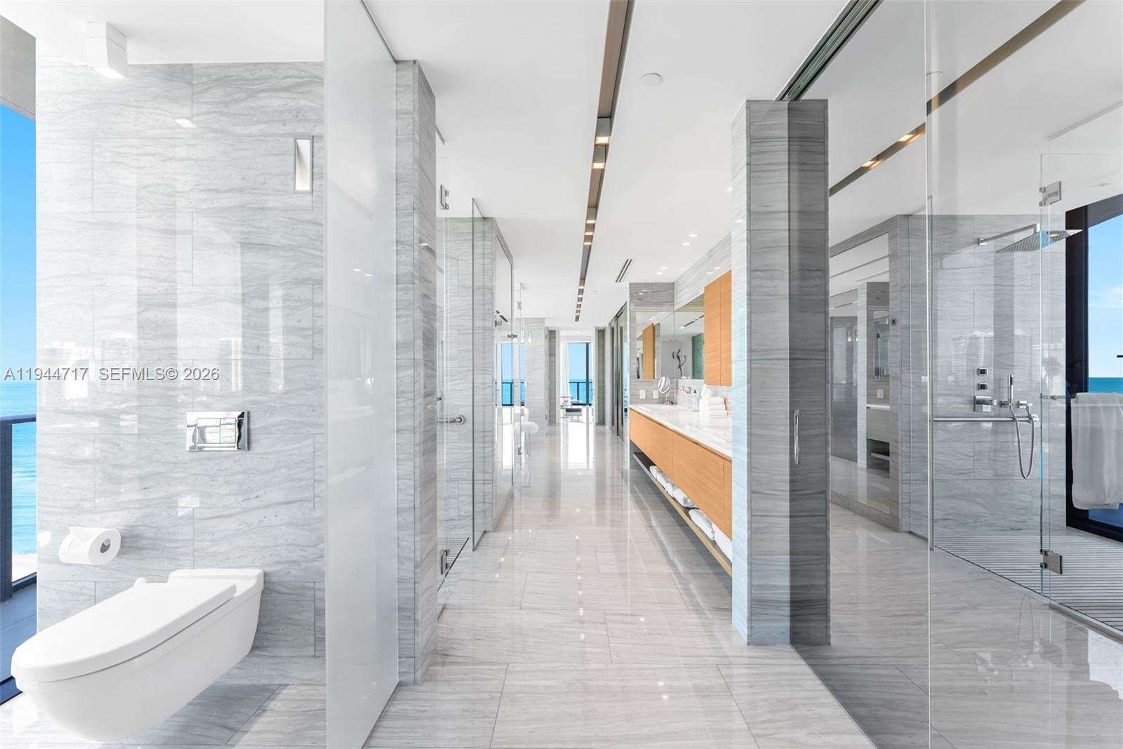 REGALIA - 19575 Collins Ave, Sunny Isles Beach, FL 33160 | Picture 36