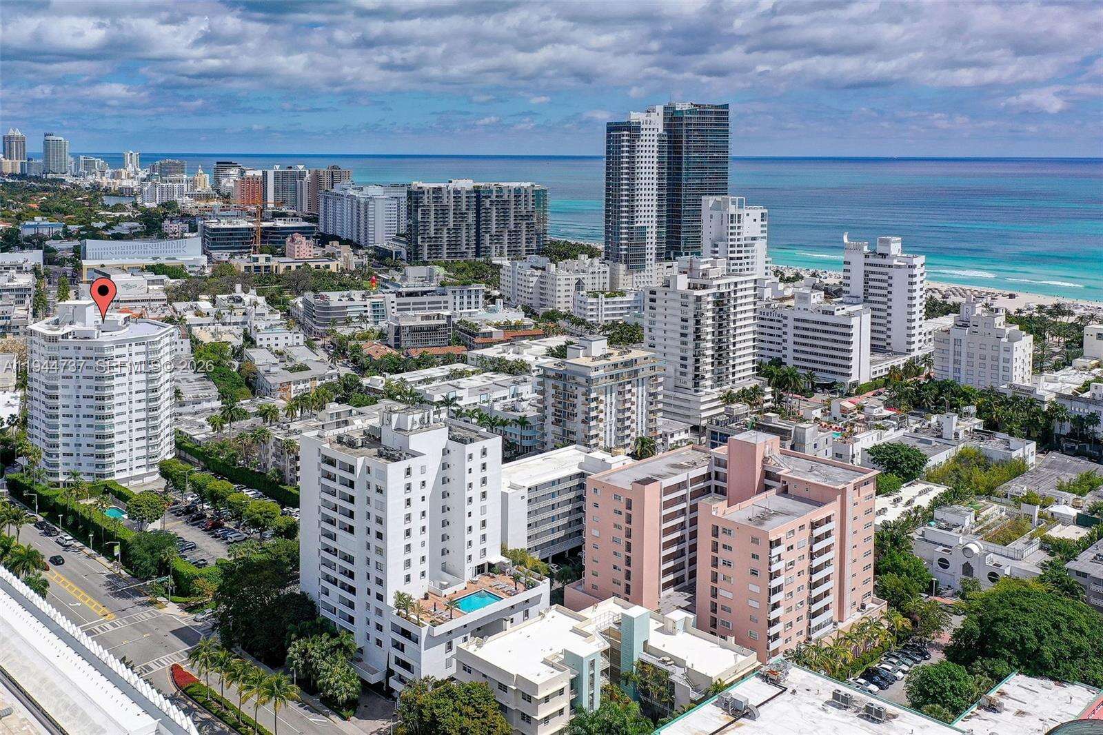 Octagon Towers I Condos for Sale & Rent | Picture 1