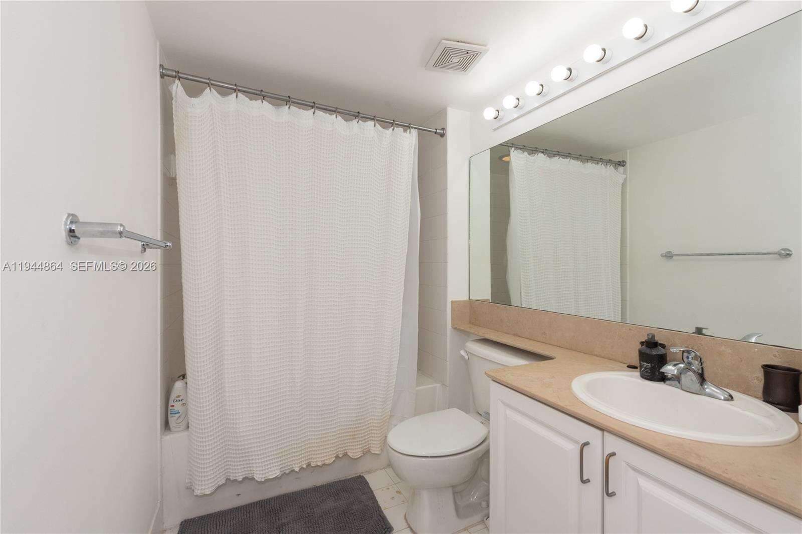 The Mark On Brickell at 1155 Brickell Bay Dr, Miami, FL 33131 - For Sale photo 11