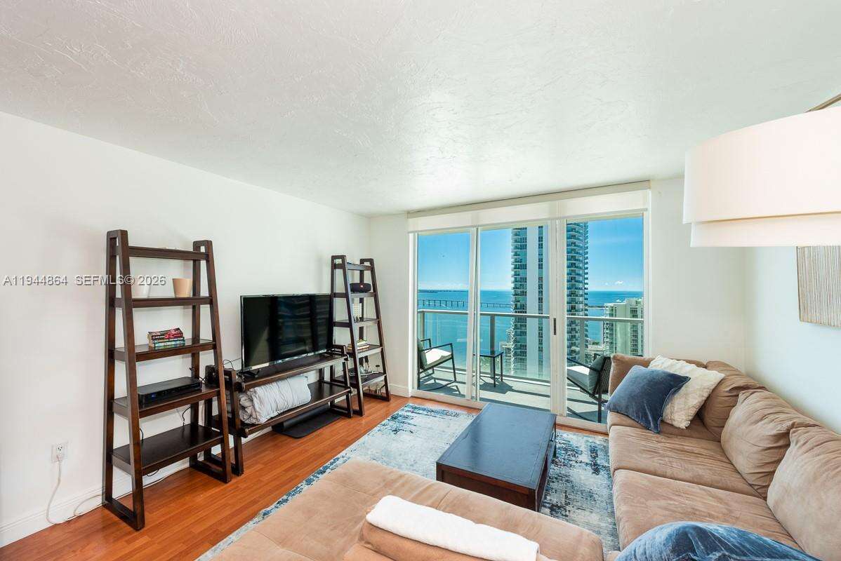 The Mark On Brickell at 1155 Brickell Bay Dr, Miami, FL 33131 - For Sale photo 3