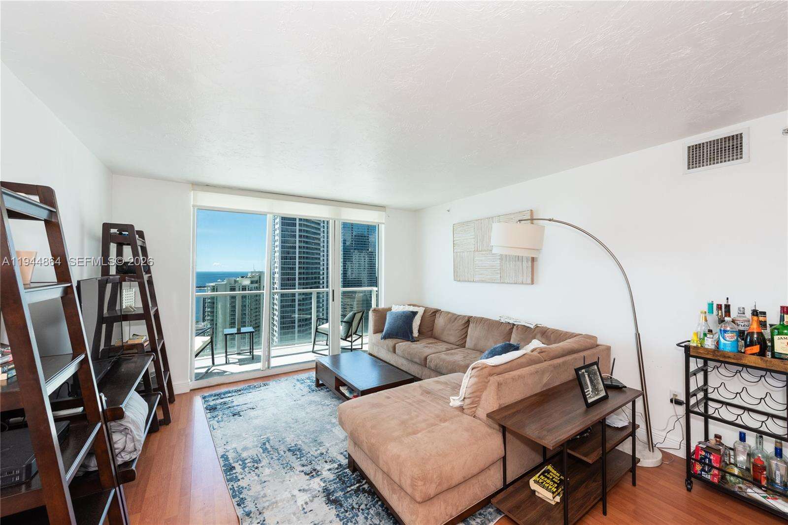 The Mark On Brickell at 1155 Brickell Bay Dr, Miami, FL 33131 - For Sale photo 4