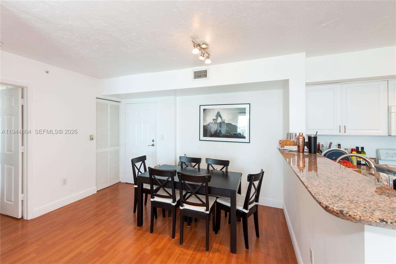 The Mark On Brickell at 1155 Brickell Bay Dr, Miami, FL 33131 - For Sale photo 6