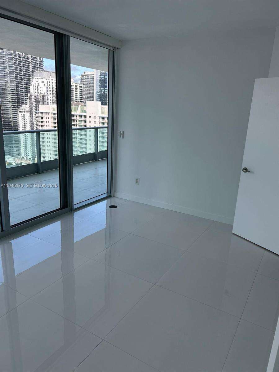 JADE RESIDENCES AT BRICKELL BAY - 1331 Brickell Bay Dr, Miami, FL 33131 | Picture 16