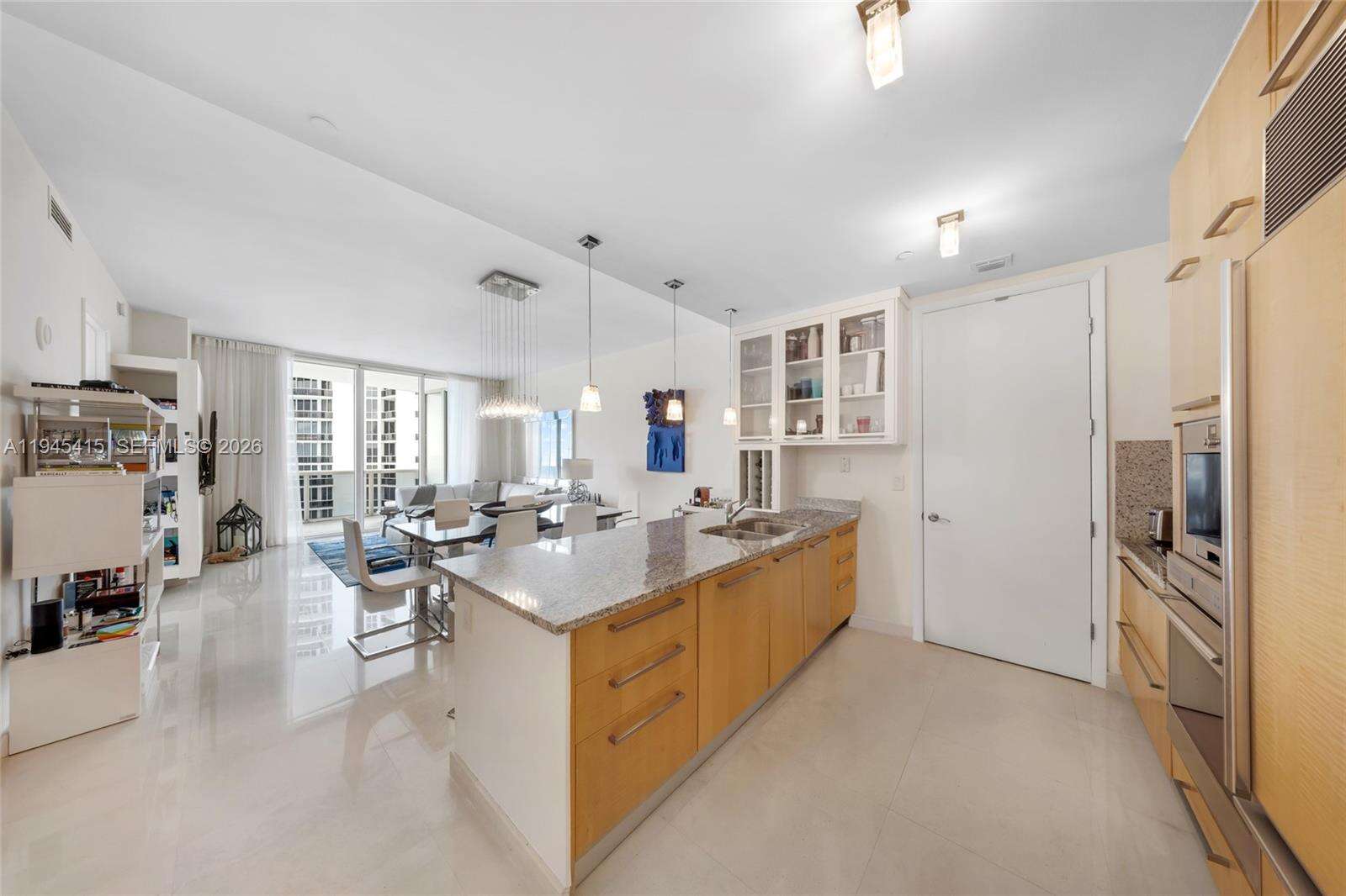 TDR TOWER I - 16001 Collins Ave, Sunny Isles Beach, FL 33160 | Picture 3