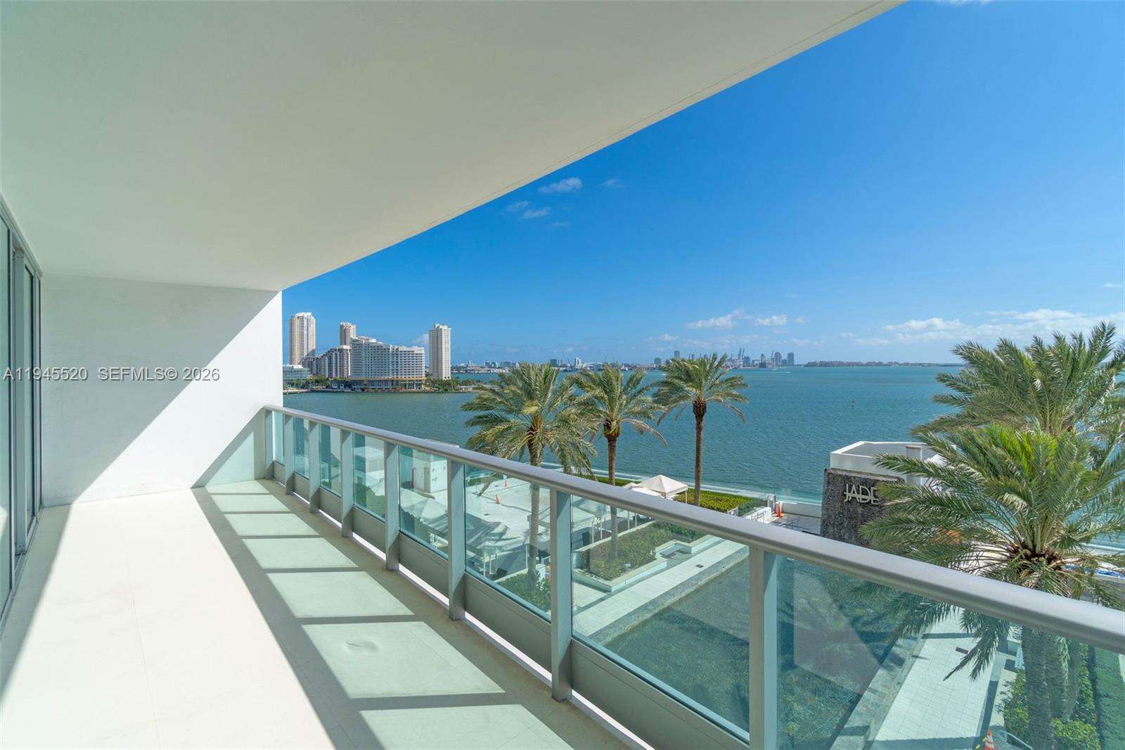 JADE RESIDENCES AT BRICKELL BAY - 1331 Brickell Bay Dr, Miami, FL 33131 | Picture 12
