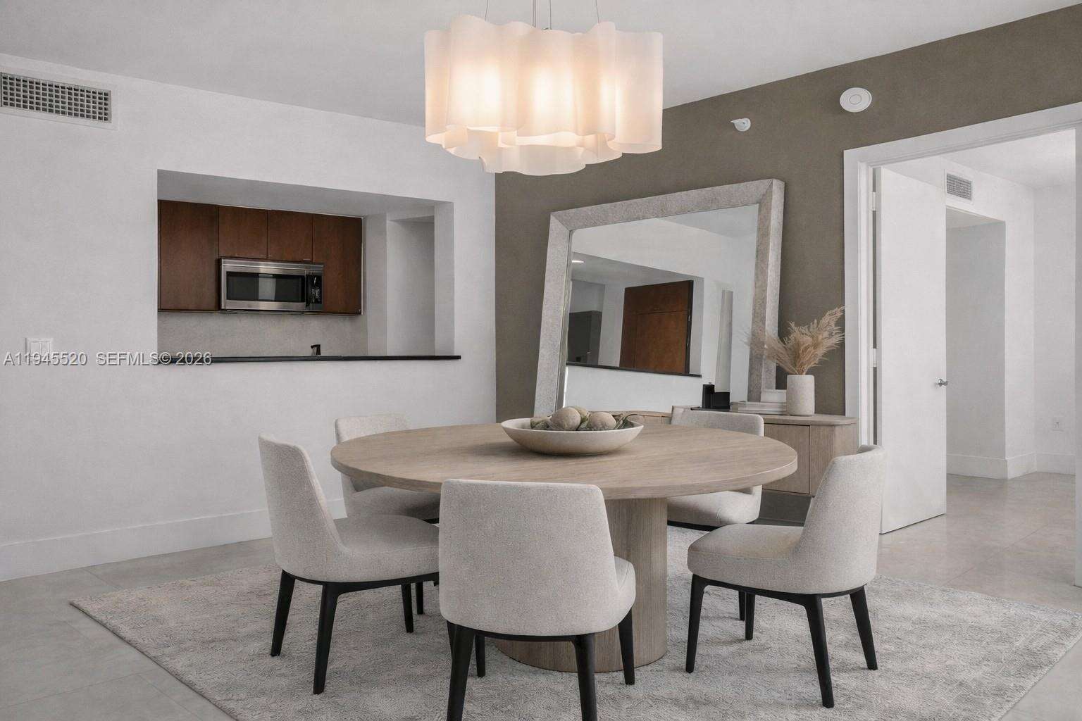 JADE RESIDENCES AT BRICKELL BAY - 1331 Brickell Bay Dr, Miami, FL 33131 | Picture 3