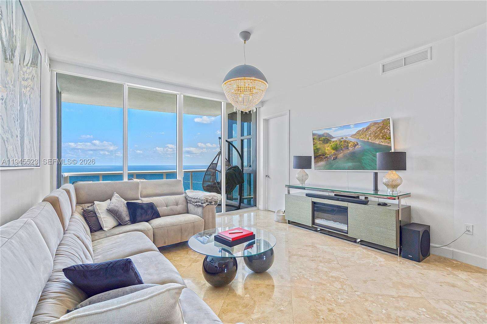 TRUMP ROYALE - 18201 Collins Ave, Sunny Isles Beach, FL 33160 | Picture 4