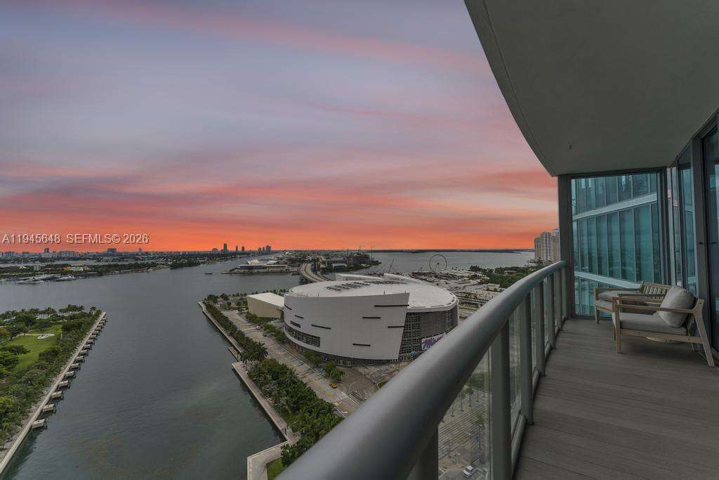 MARINABLUE - 888 Biscayne Blvd, Miami, FL 33132 | Picture 1