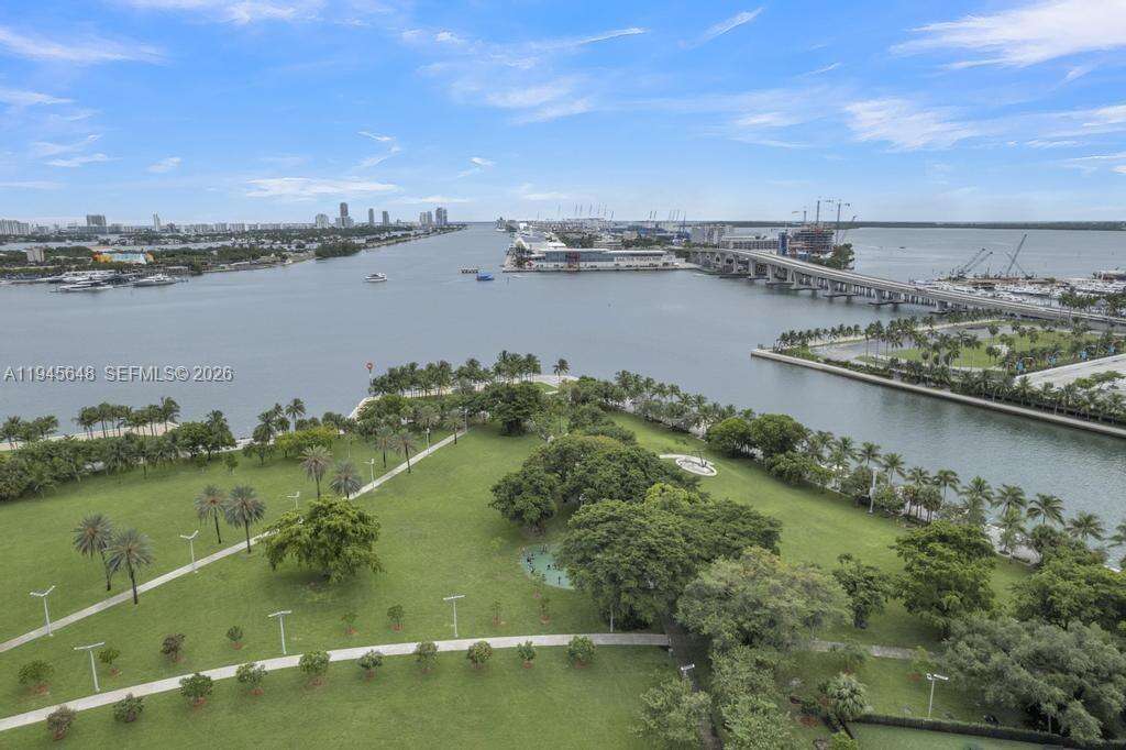 MARINABLUE - 888 Biscayne Blvd, Miami, FL 33132 | Picture 15