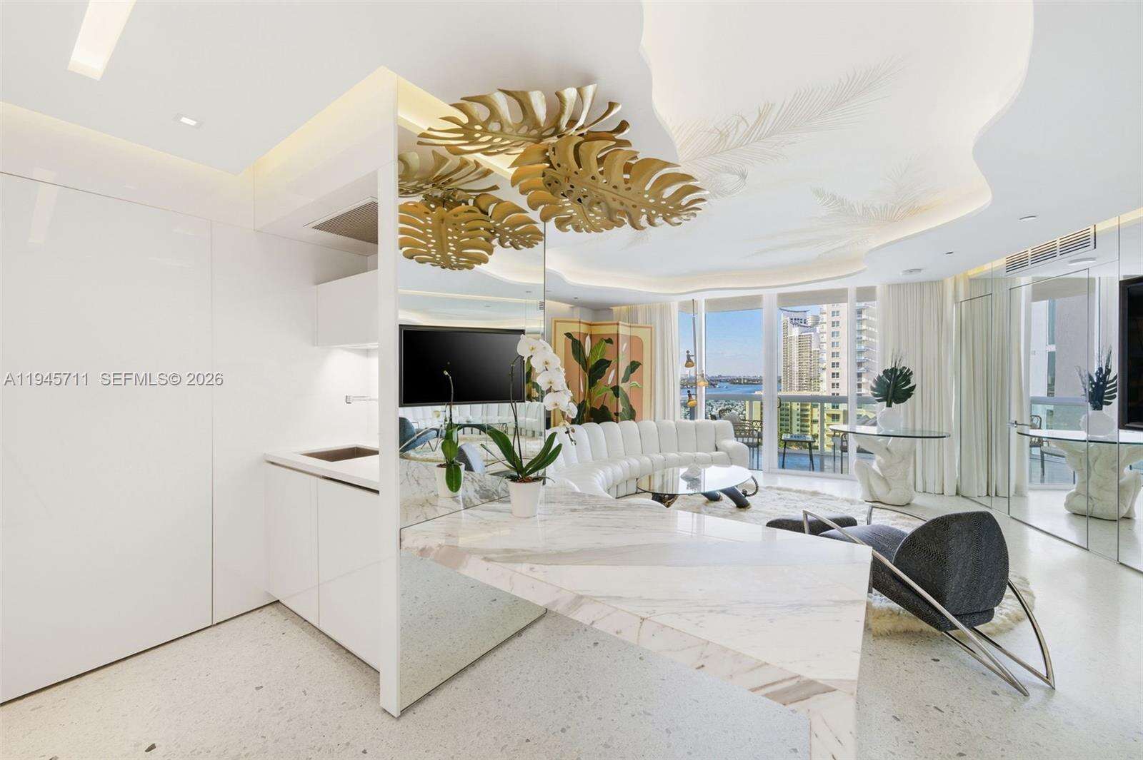 MURANO AT PORTOFINO - 1000 Pointe Dr, Miami Beach, FL 33139 | Picture 5