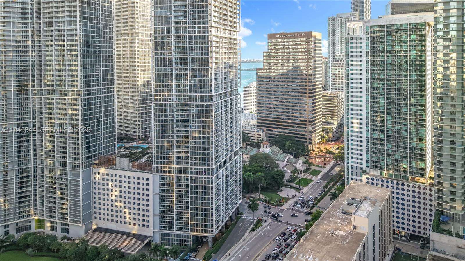 Icon Brickell 1 at 475 Brickell Ave, Miami, FL 33131 - For Sale photo 2
