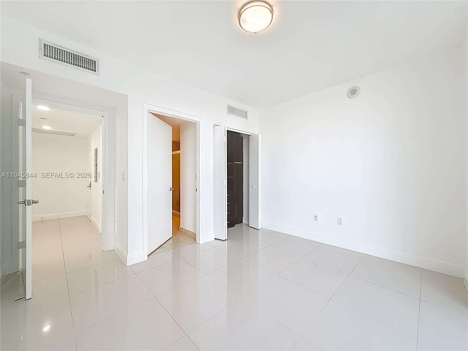 Icon Brickell 1 at 475 Brickell Ave, Miami, FL 33131 - For Sale photo 26
