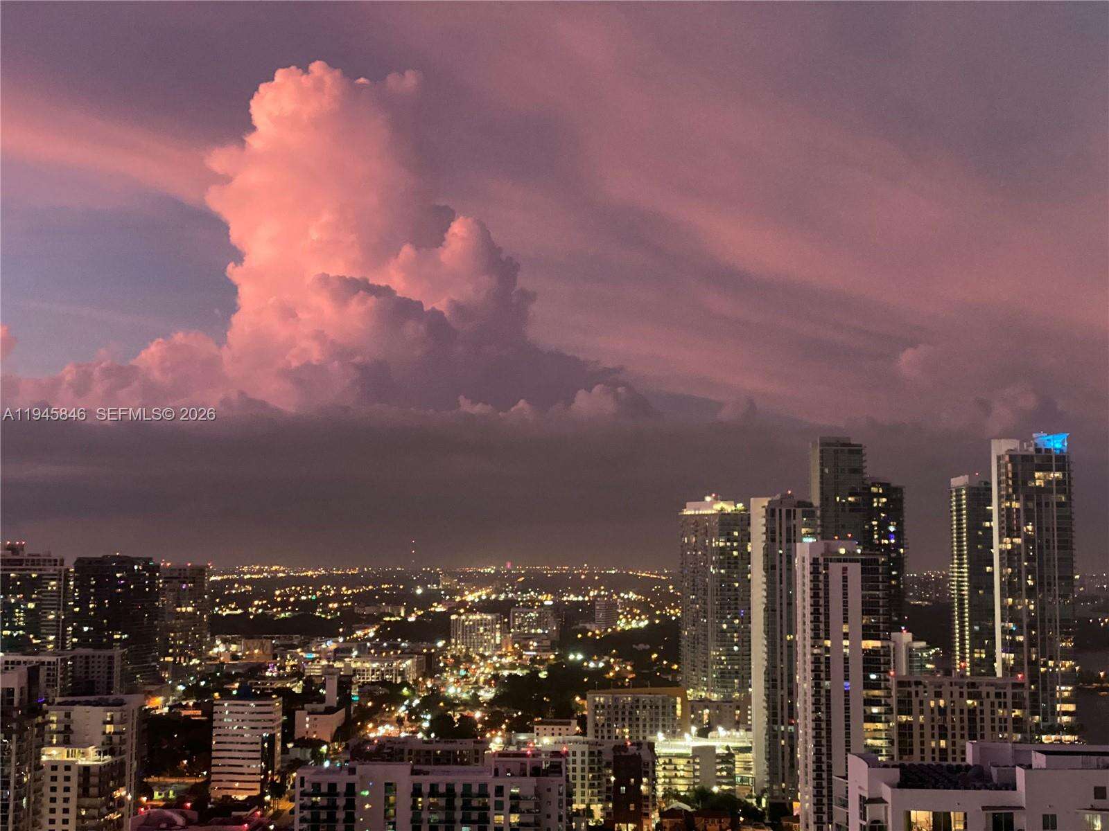 PARAMOUNT BAY - 2020 Bayshore Dr, Miami, FL 33137 | Picture 23