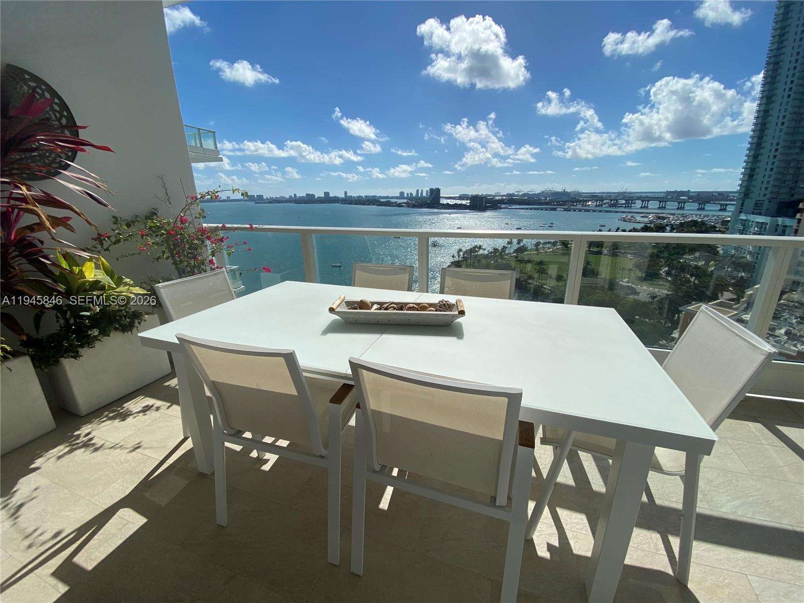 PARAMOUNT BAY - 2020 Bayshore Dr, Miami, FL 33137 | Picture 4