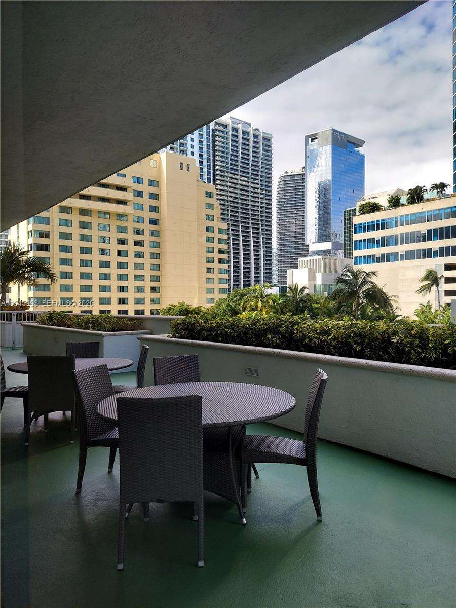 The Club At Brickell Bay at 1200 Brickell Bay Dr, Miami, FL 33131 - For Sale photo 22