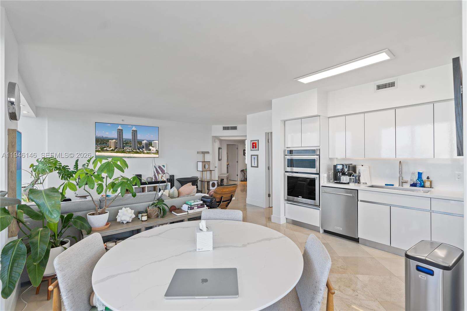 BLUE DIAMOND - 4779 Collins Ave, Miami Beach, FL 33140 | Picture 14