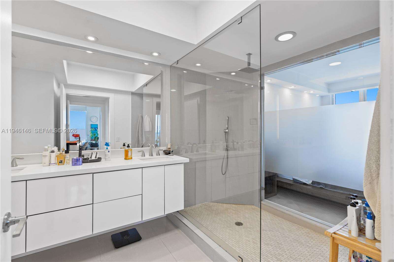 BLUE DIAMOND - 4779 Collins Ave, Miami Beach, FL 33140 | Picture 24