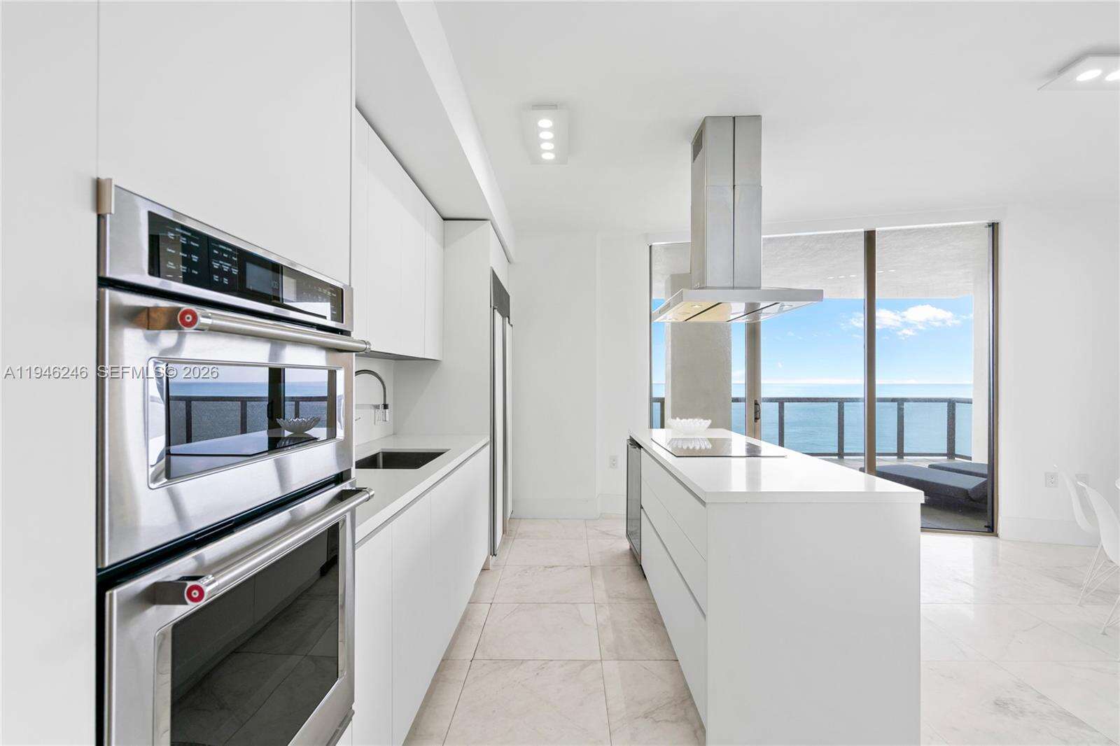 SAYAN - 16275 Collins Ave, Sunny Isles Beach, FL 33160 | Picture 29