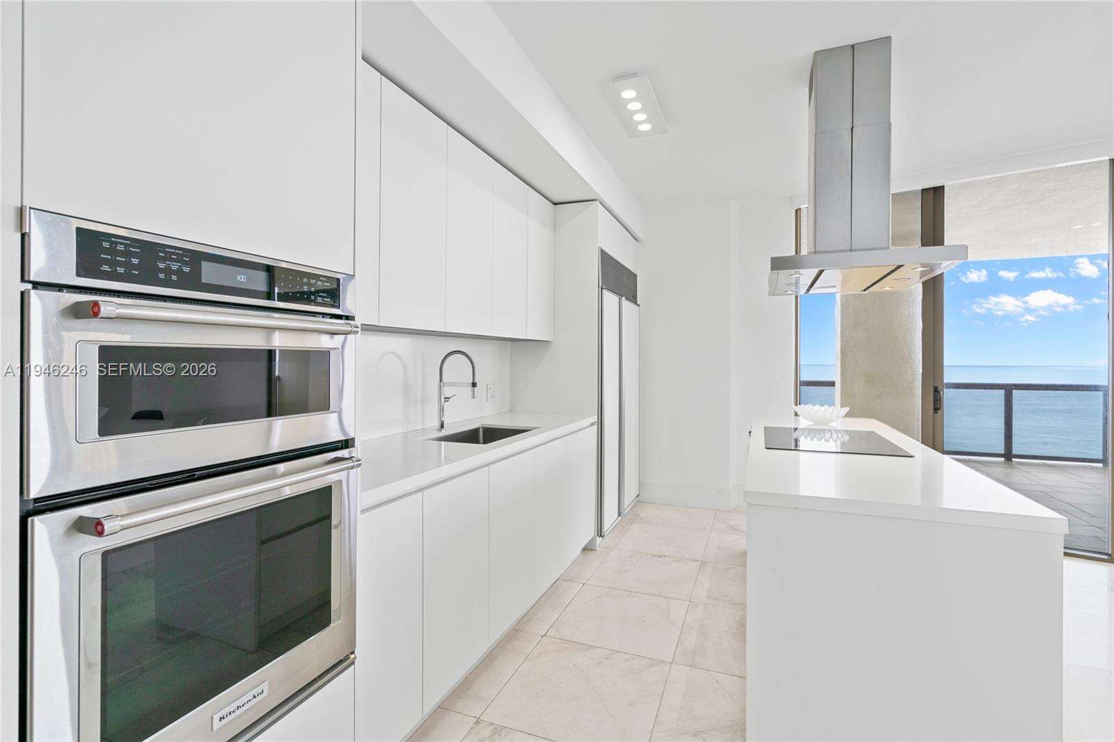 SAYAN - 16275 Collins Ave, Sunny Isles Beach, FL 33160 | Picture 30