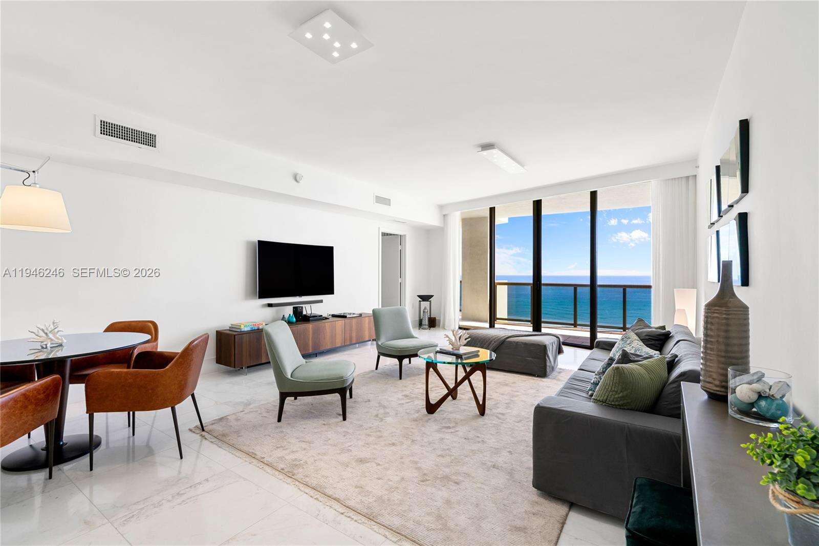 SAYAN - 16275 Collins Ave, Sunny Isles Beach, FL 33160 | Picture 7