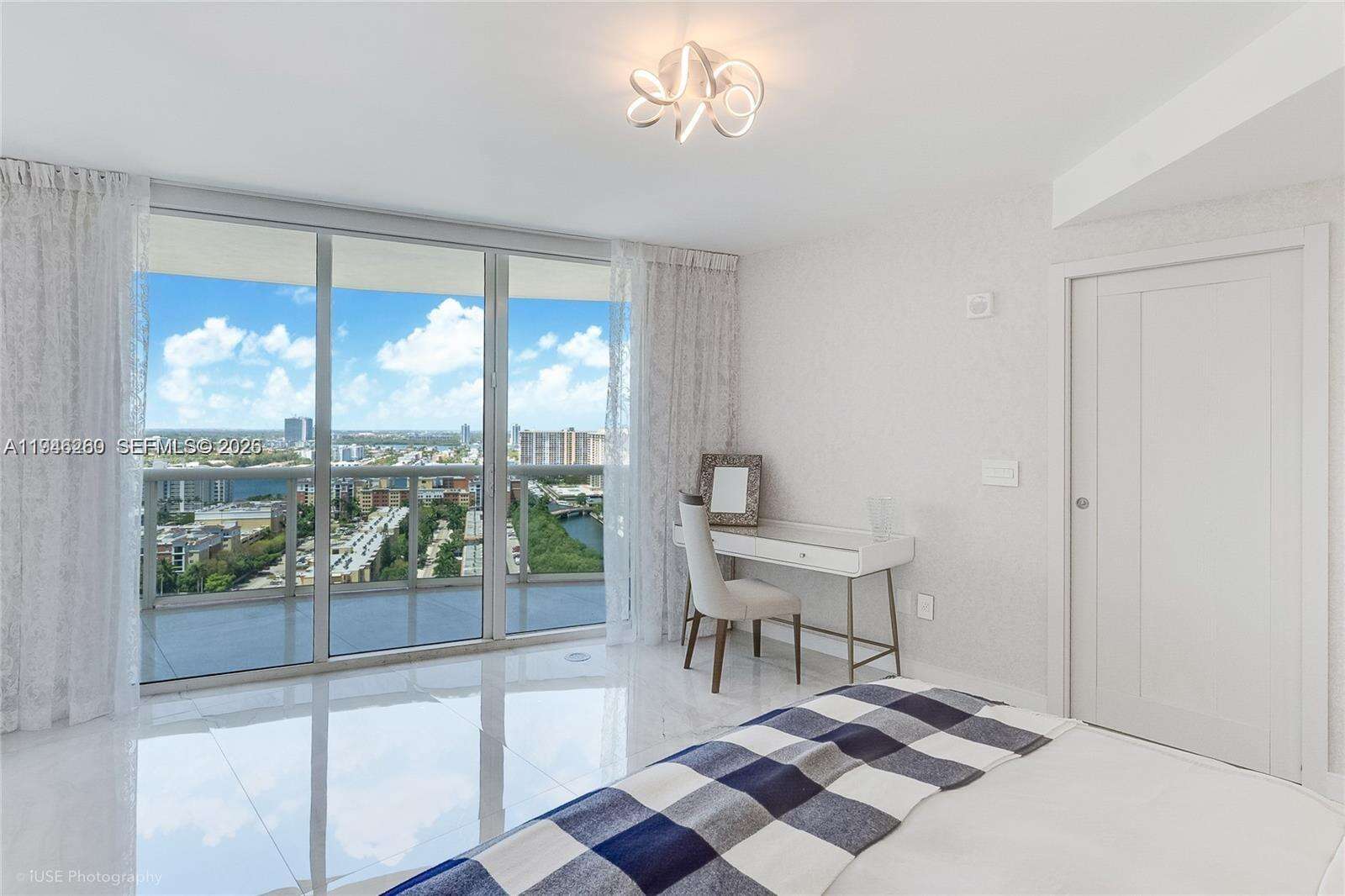 OCEAN FOUR - 17201 Collins Ave, Sunny Isles Beach, FL 33160 | Picture 12