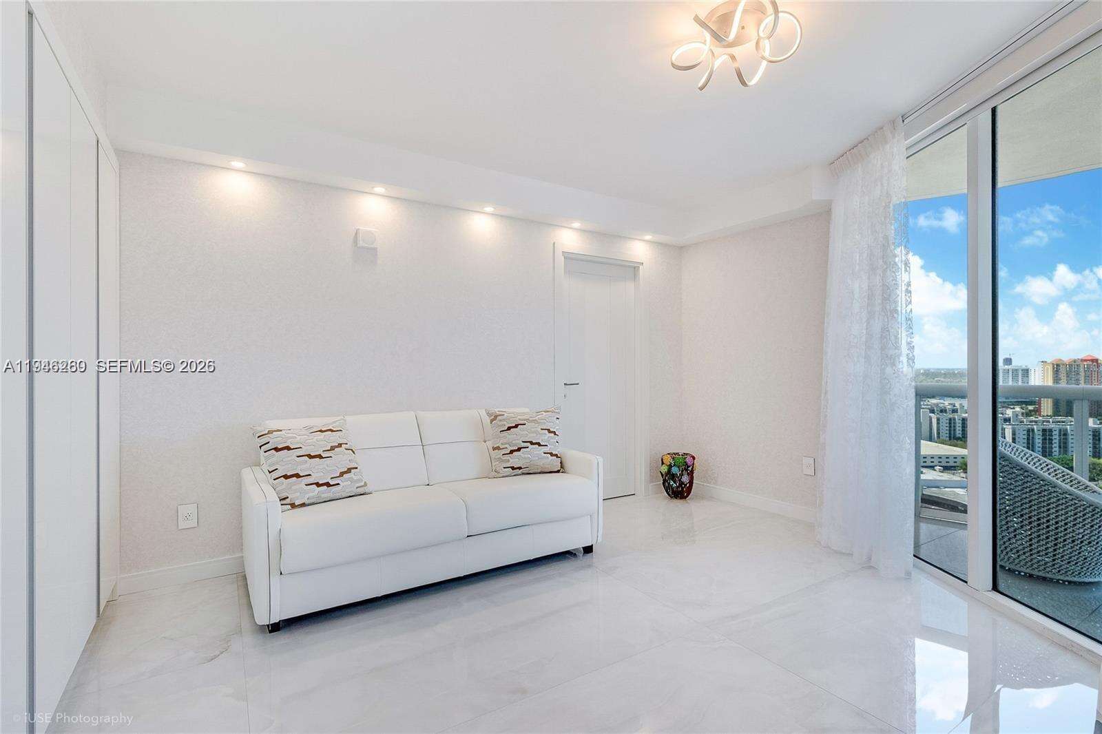 OCEAN FOUR - 17201 Collins Ave, Sunny Isles Beach, FL 33160 | Picture 17