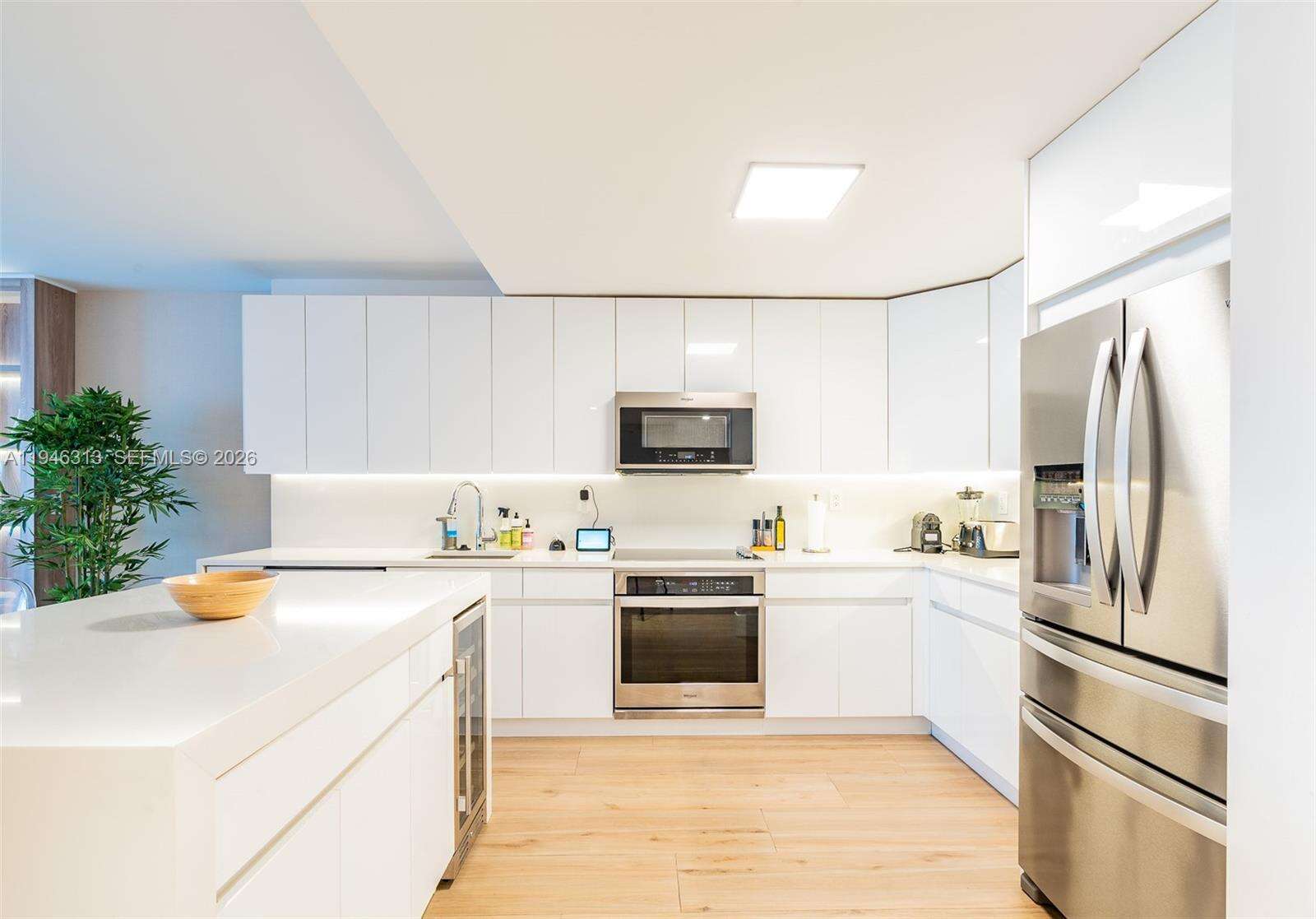 RONEY PALACE - 2301 Collins Ave, Miami Beach, FL 33139 | Picture 5