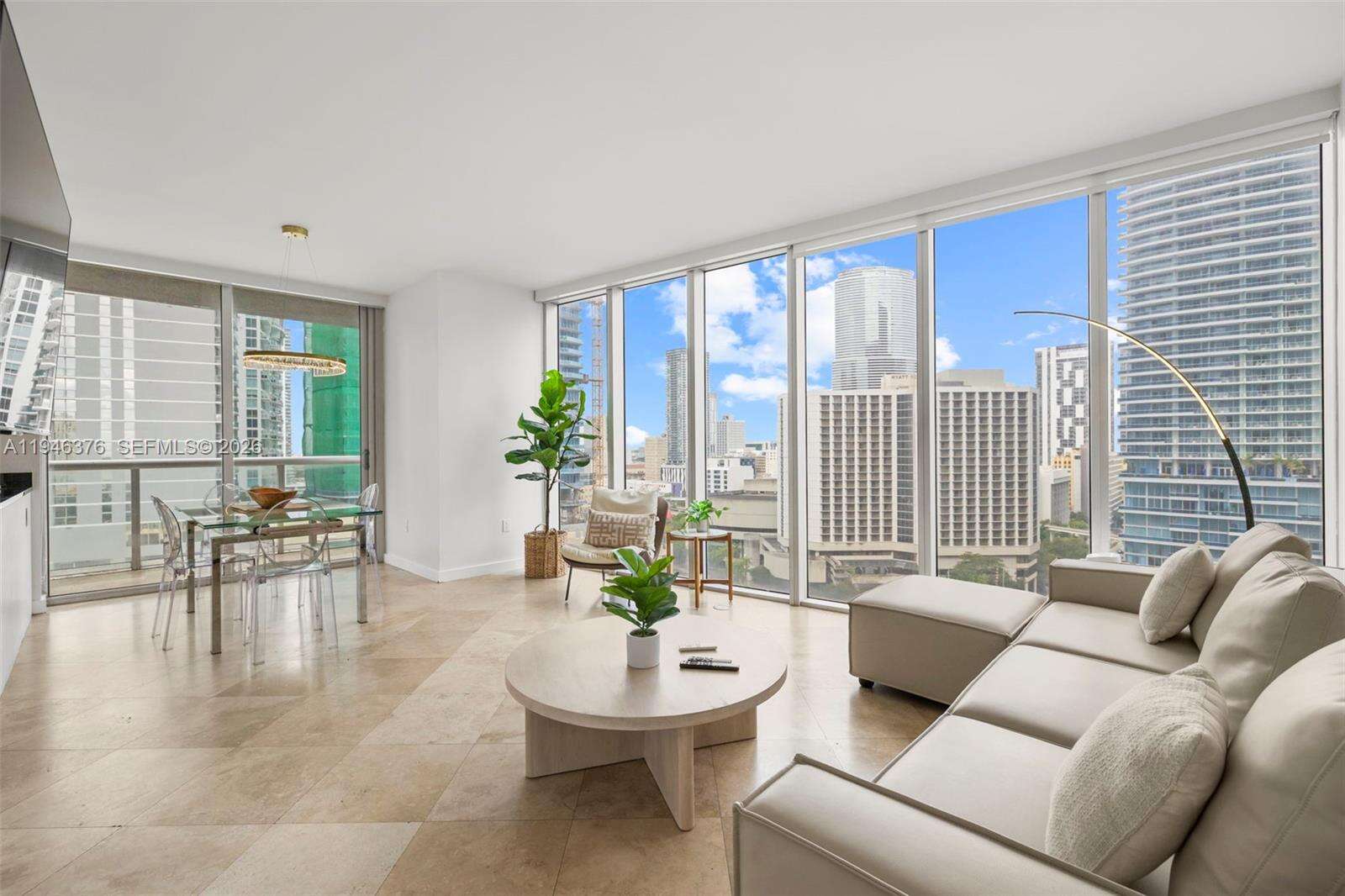 Icon Brickell 3 at 485 Brickell Ave, Miami, FL 33131 - For Sale photo 2