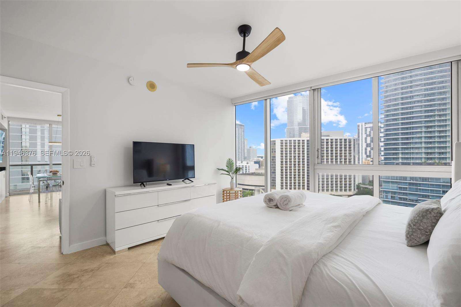 Icon Brickell 3 at 485 Brickell Ave, Miami, FL 33131 - For Sale photo 16