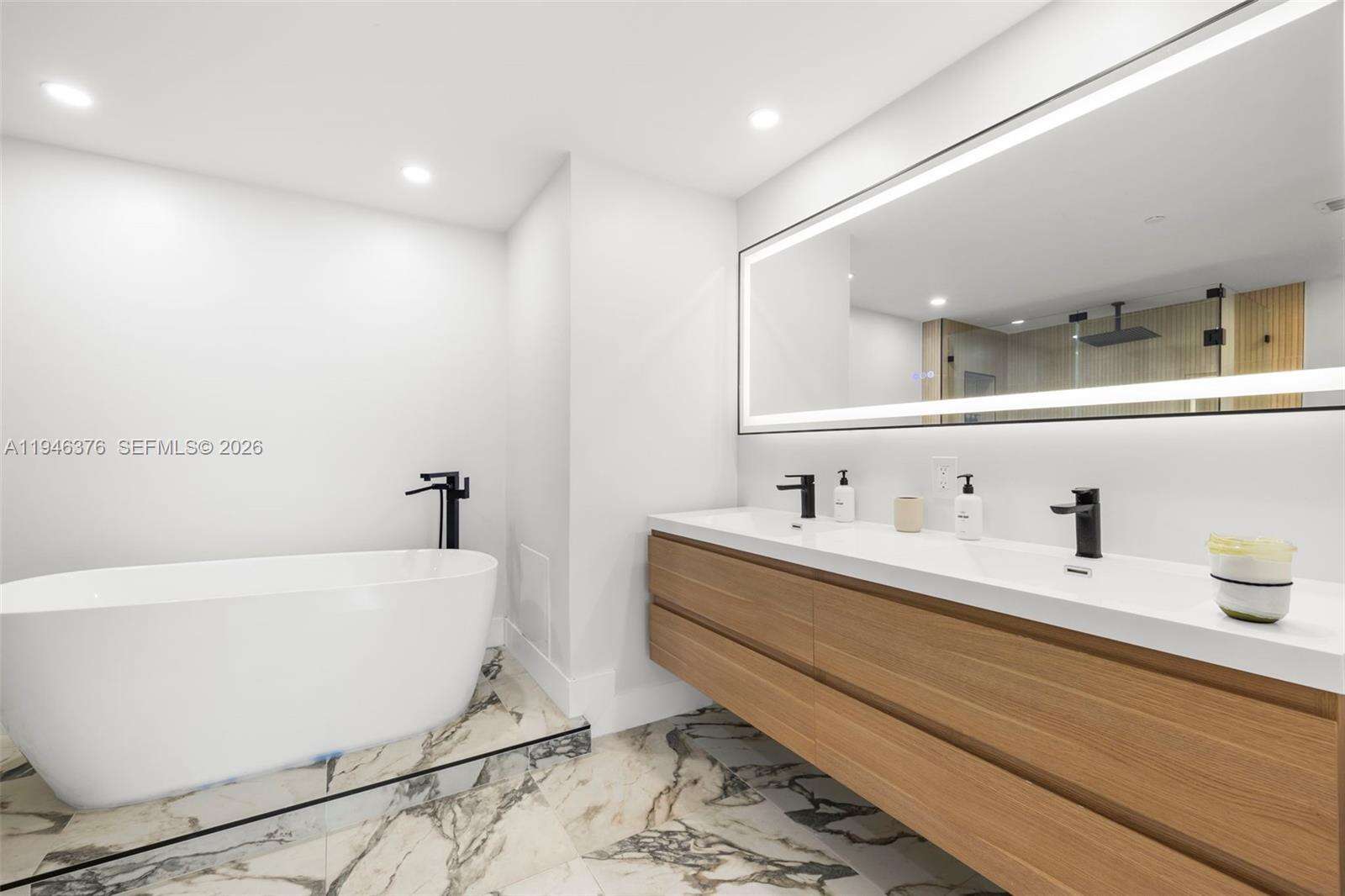 Icon Brickell 3 at 485 Brickell Ave, Miami, FL 33131 - For Sale photo 19