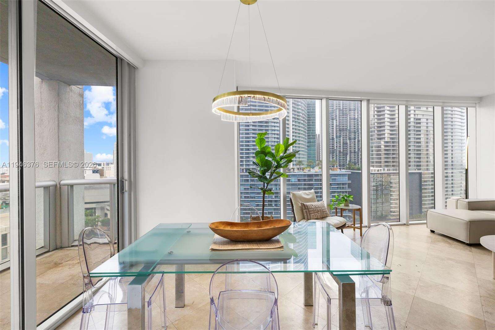 Icon Brickell 3 at 485 Brickell Ave, Miami, FL 33131 - For Sale photo 7