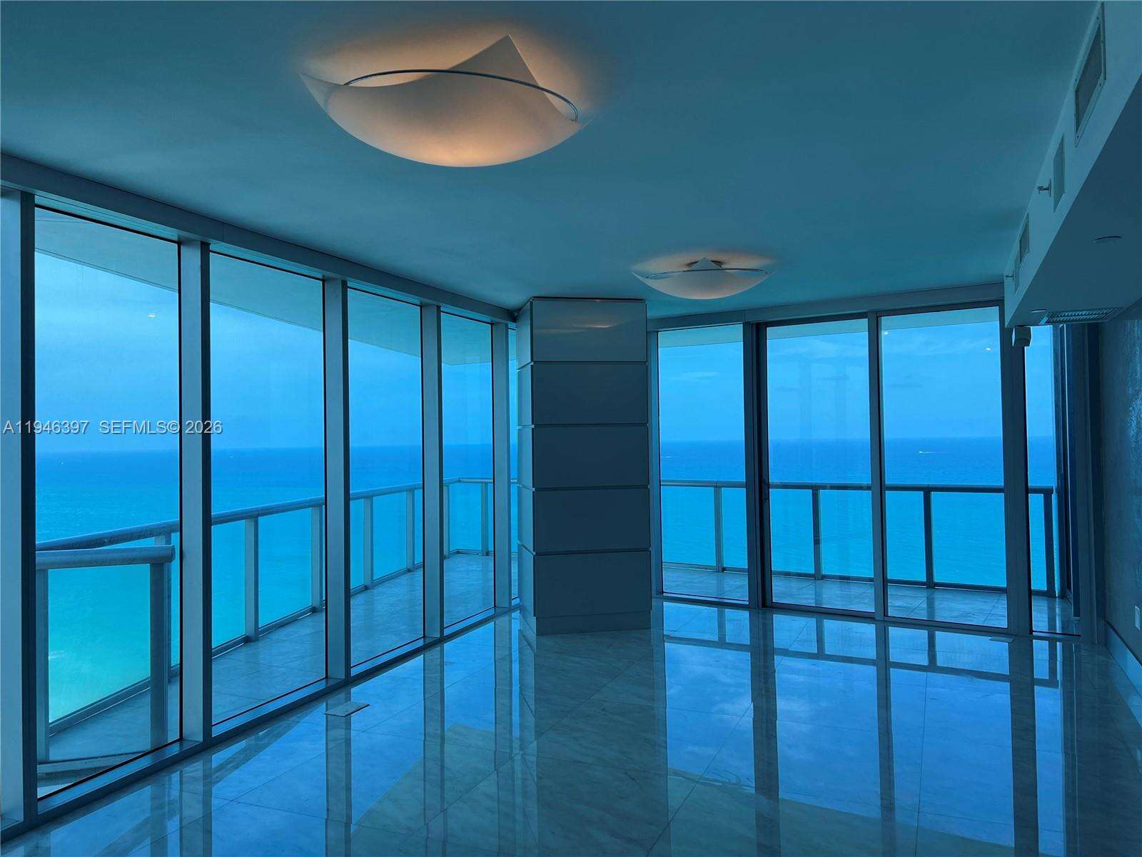 JADE BEACH - 17001 Collins Ave, Sunny Isles Beach, FL 33160 | Picture 2