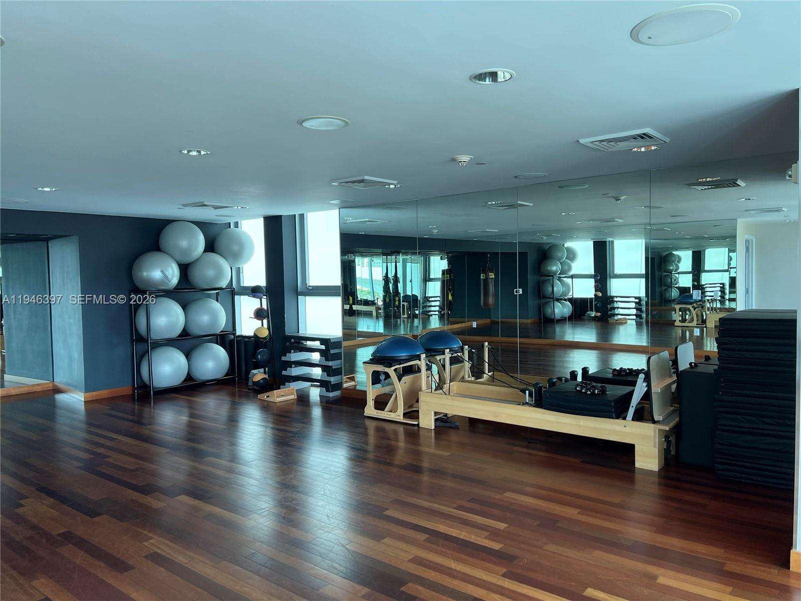 JADE BEACH - 17001 Collins Ave, Sunny Isles Beach, FL 33160 | Picture 74