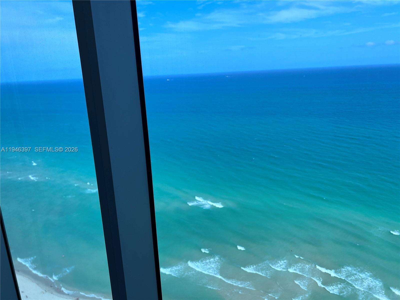 JADE BEACH - 17001 Collins Ave, Sunny Isles Beach, FL 33160 | Picture 10