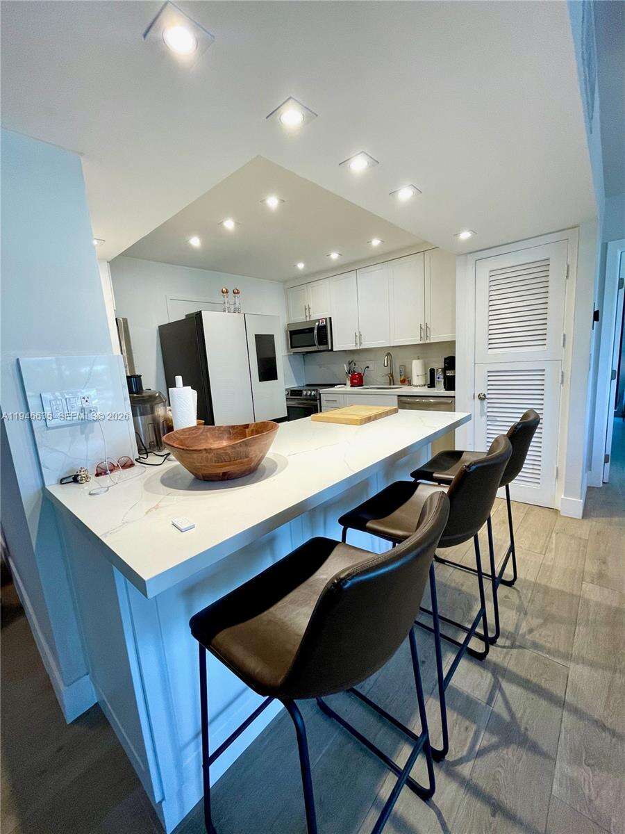 Guildford at 9800 Bay Harbor Dr, Bay Harbor Islands, FL 33154 - For Sale photo 9