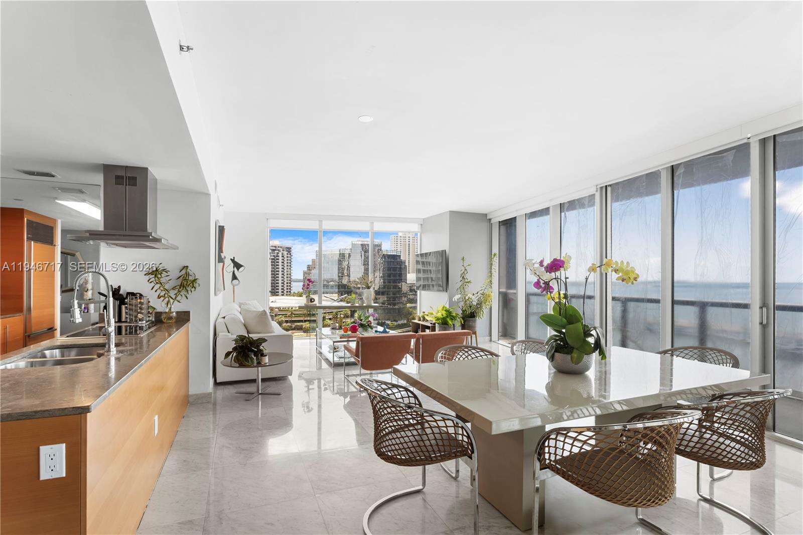 ICON BRICKELL NO TWO - 495 Brickell Ave, Miami, FL 33131 | Picture 2