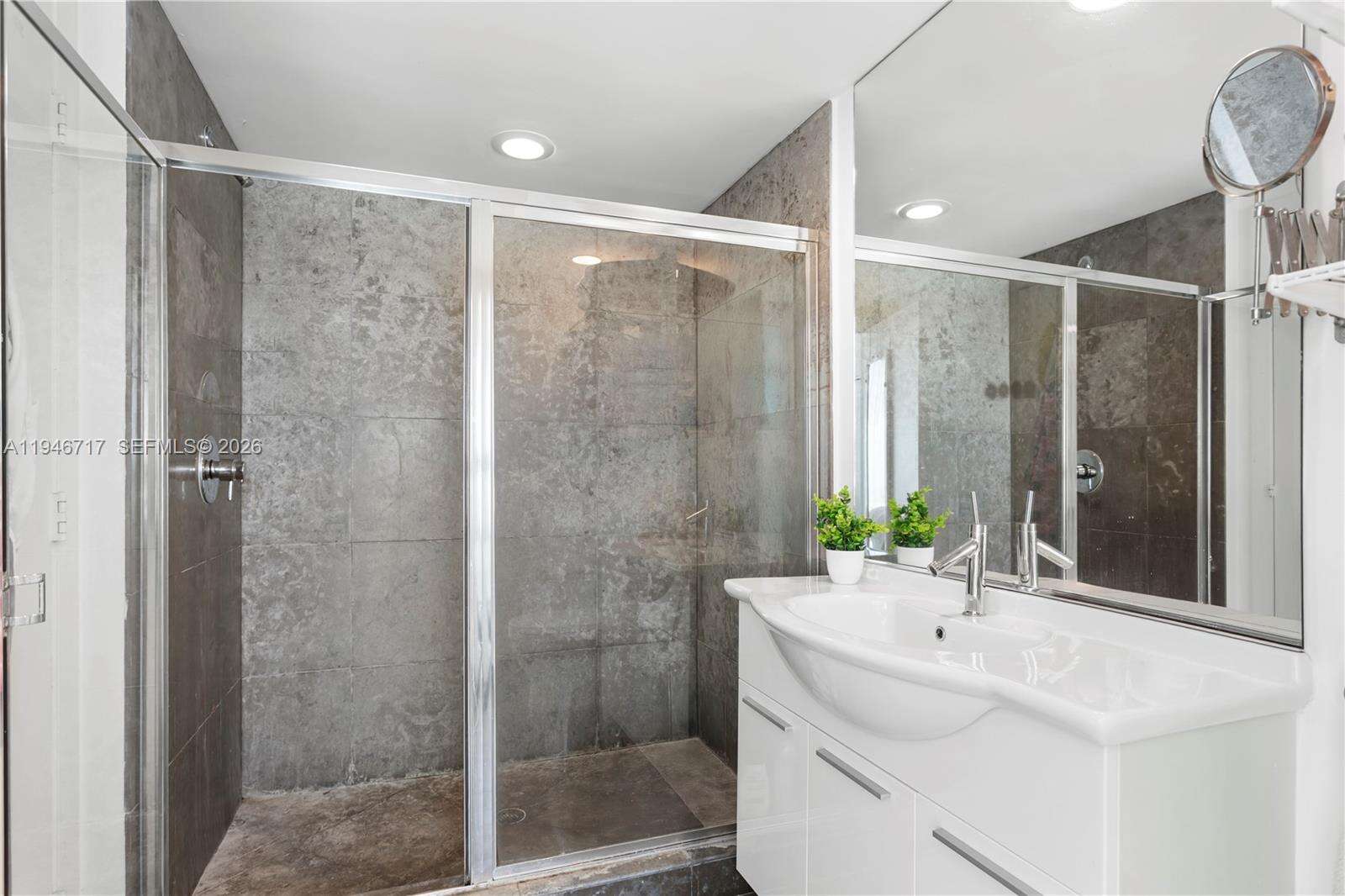 ICON BRICKELL NO TWO - 495 Brickell Ave, Miami, FL 33131 | Picture 17