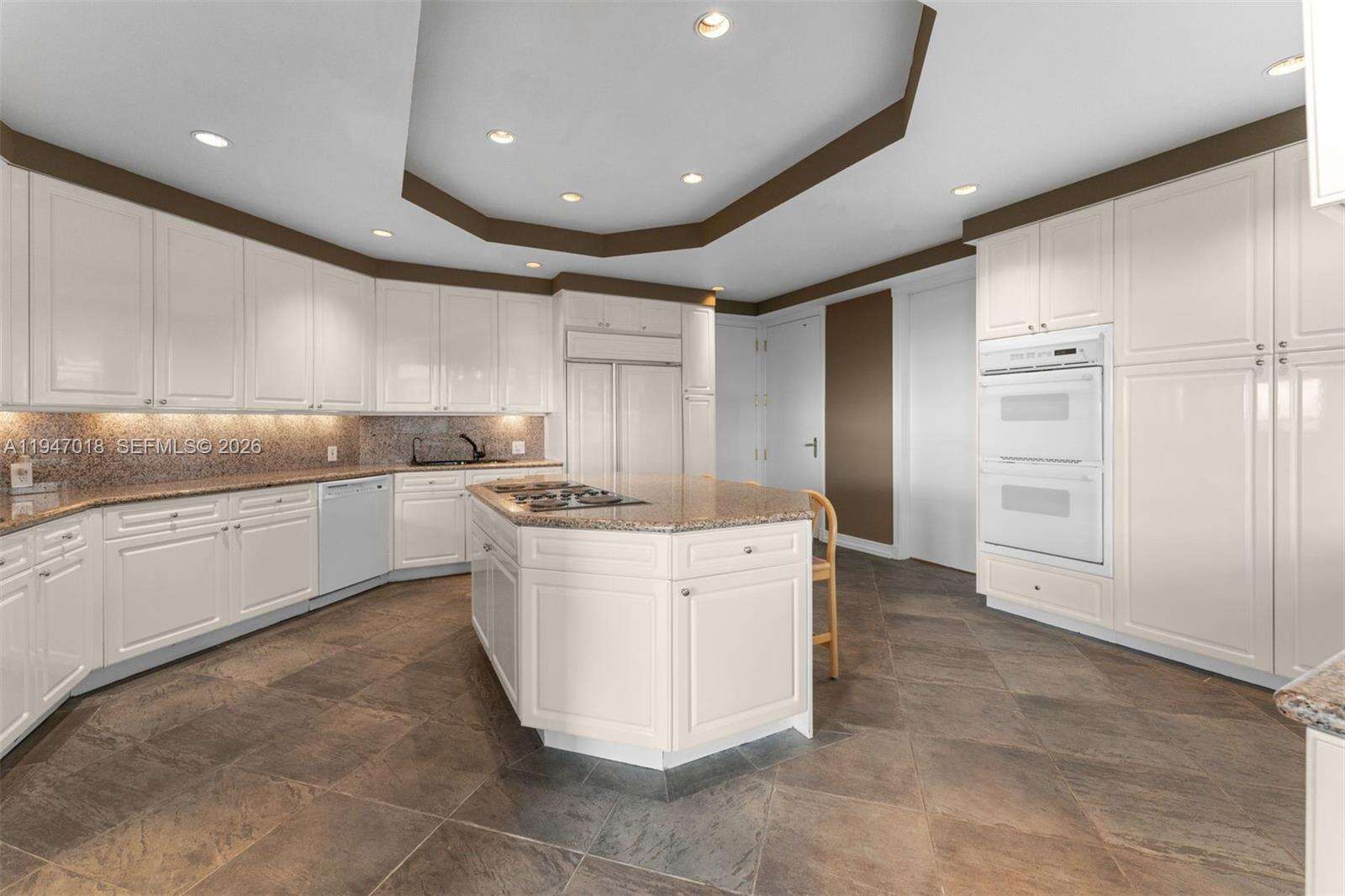 THE ALEXANDER - 5225 Collins Ave, Miami Beach, FL 33140 | Picture 11