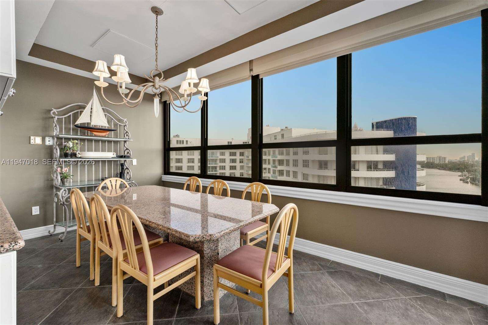 THE ALEXANDER - 5225 Collins Ave, Miami Beach, FL 33140 | Picture 12